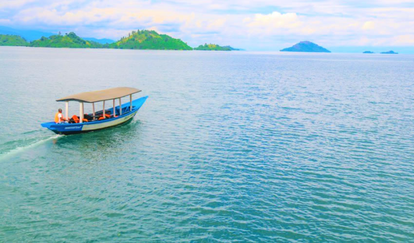 Explore Lake Kivu